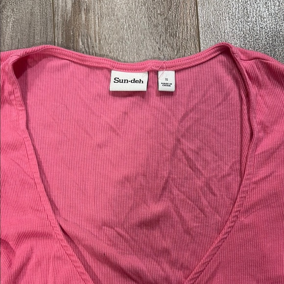 Pink Ruched Women's Top - Picture 2 of 3